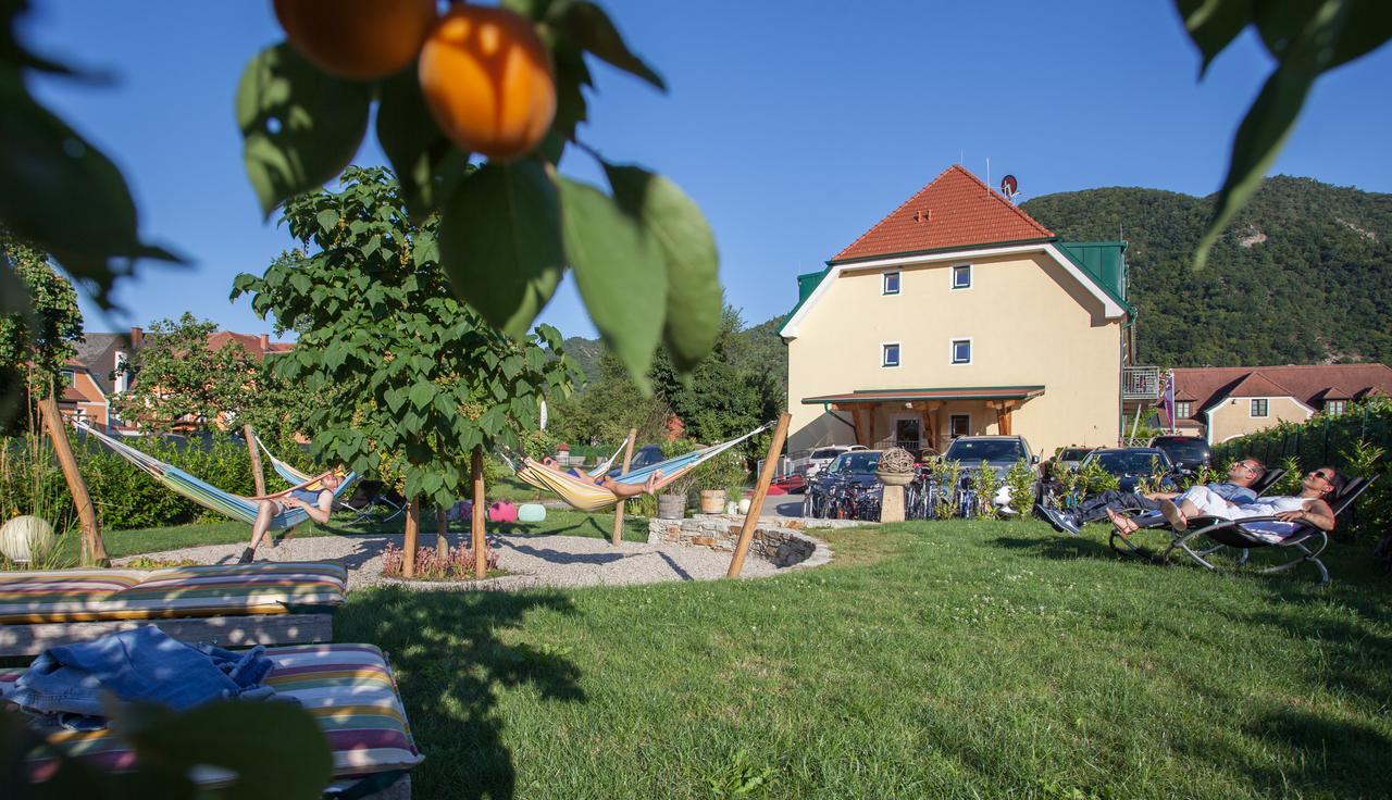 Hotel Garni Weinquadrat Weissenkirchen in der Wachau Exterior foto
